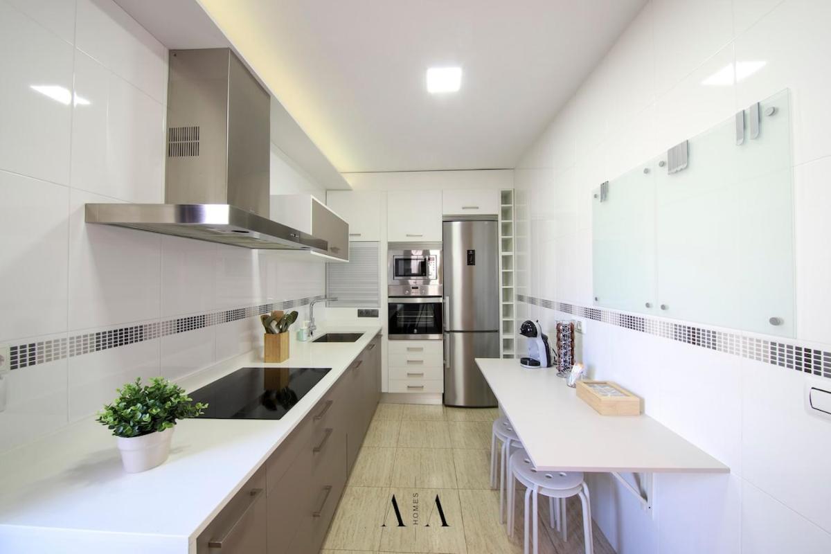 Encantador Con Garaje En Aguadulce Apartamento