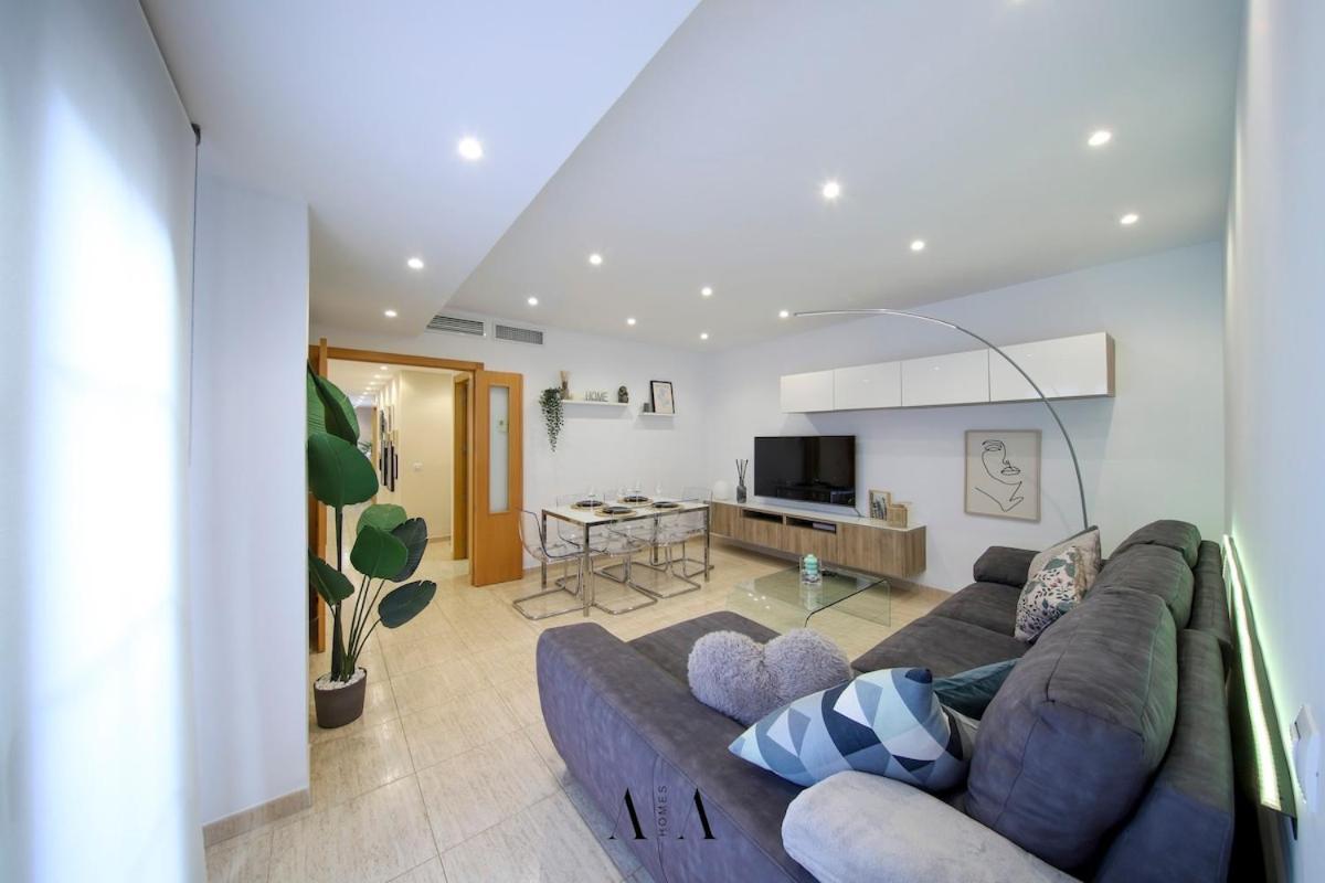 Encantador Con Garaje En Aguadulce Apartamento