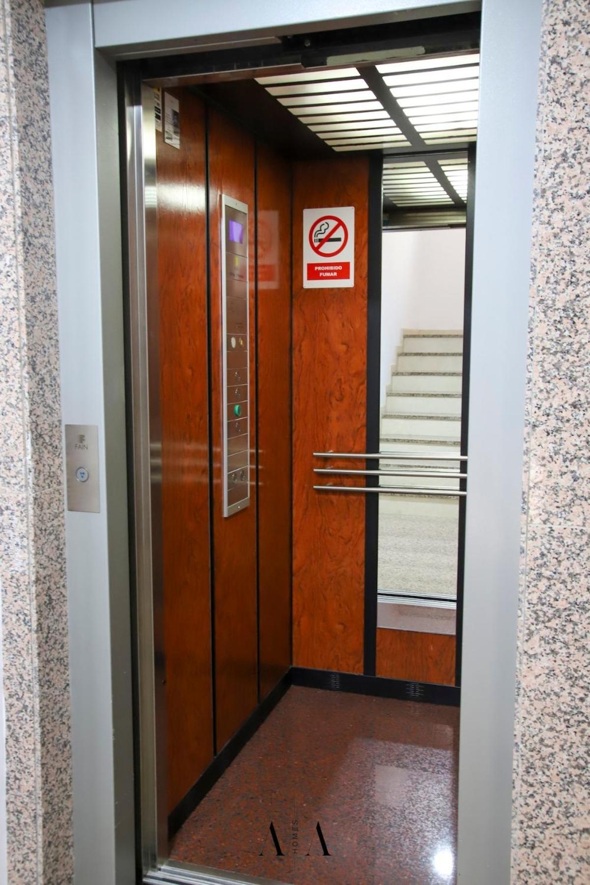 Encantador Con Garaje En Aguadulce Apartamento